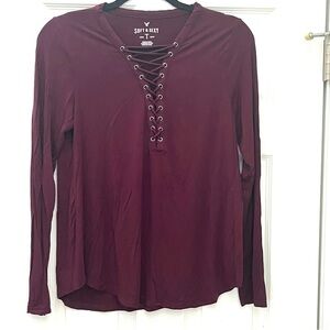 AEO soft and sexy lace up pullover lightweight shirt size medium maroon